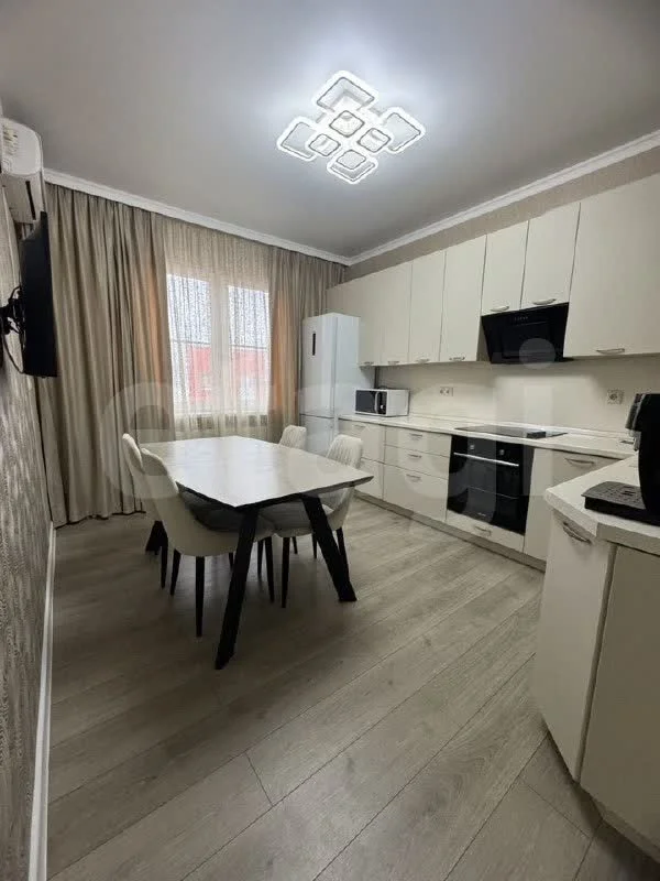 2-к квартира, 55м² (Войсковая улица, 4к5) - изображение 1