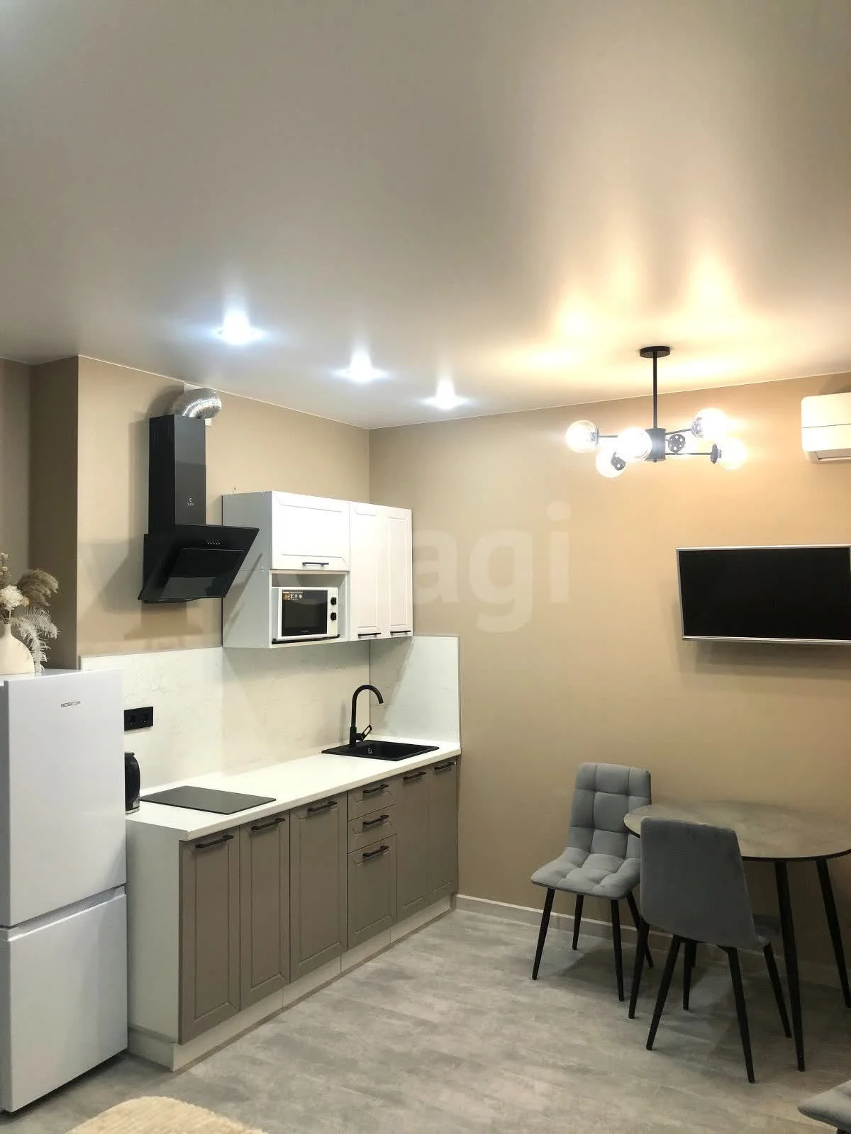 Студия, 26.7м² (улица им. Мурата Ахеджака, 12к2) - миниатюра 2