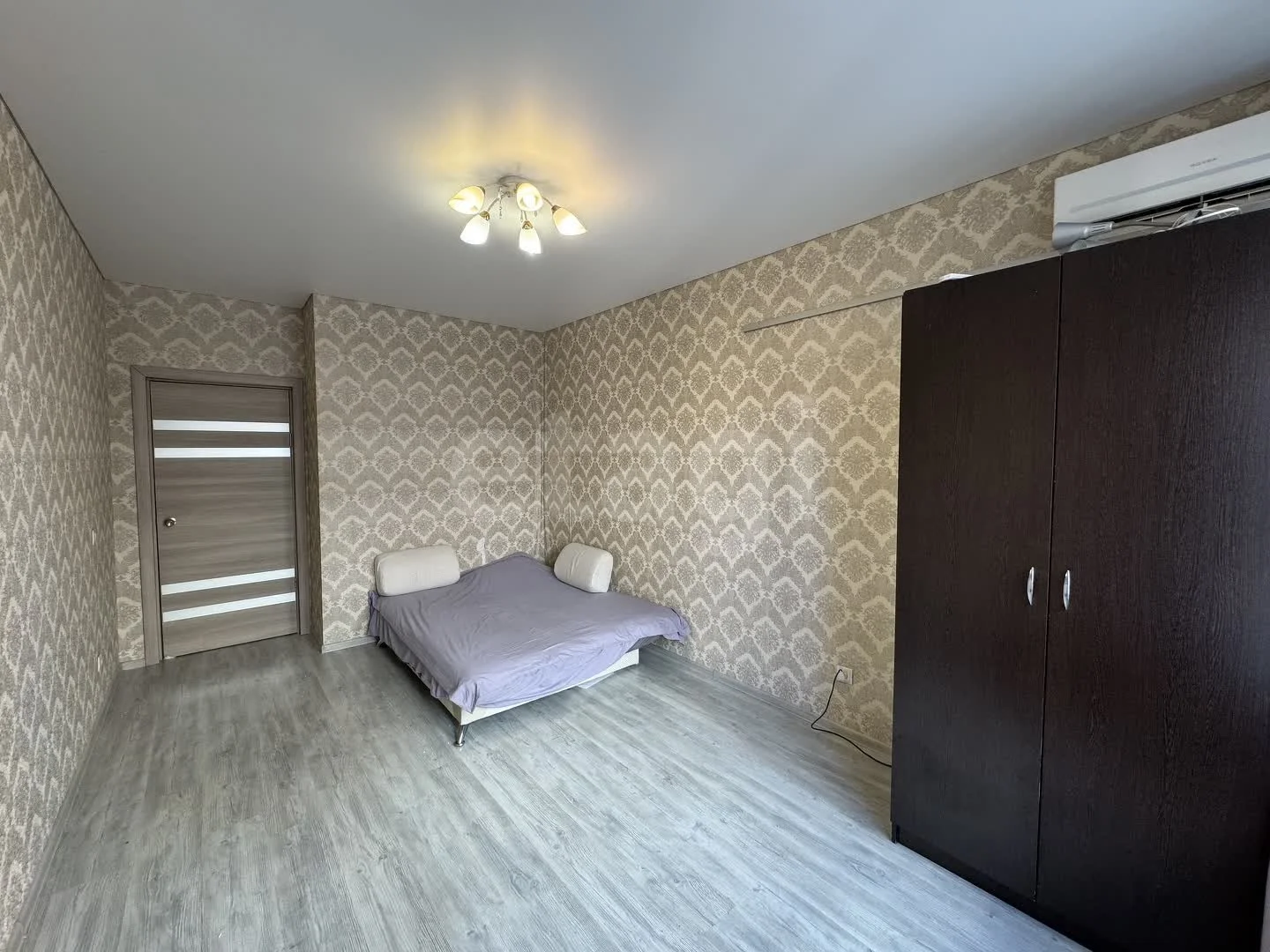 2-к квартира, 57.5м² (улица Леонида Лаврова, 8к1) - миниатюра 3