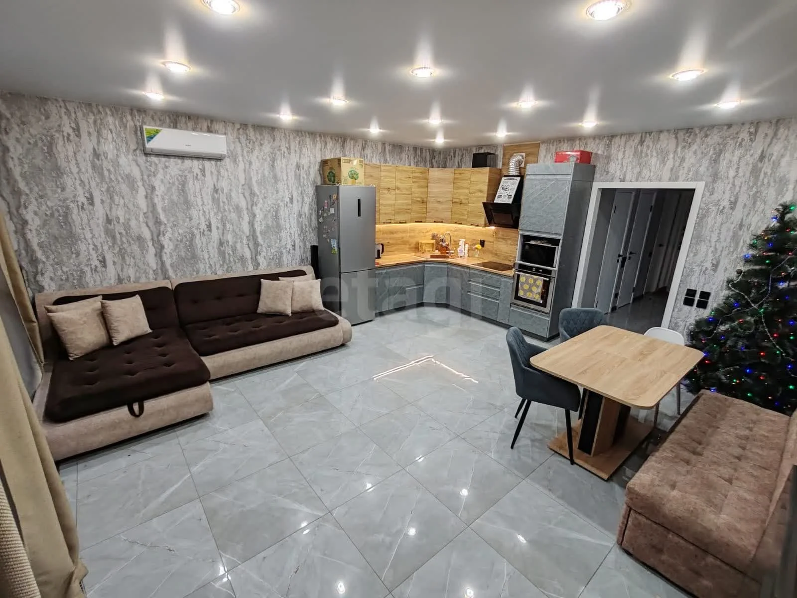 3-к квартира, 100м² (улица имени Героя Георгия Бочарникова, 12/2) - миниатюра 2