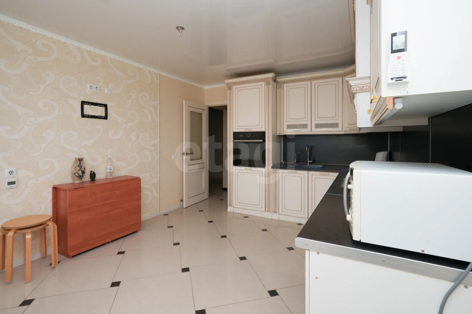 3-к квартира, 87.4м² (улица имени Николая Семеновича Котлярова, 21) - миниатюра 2