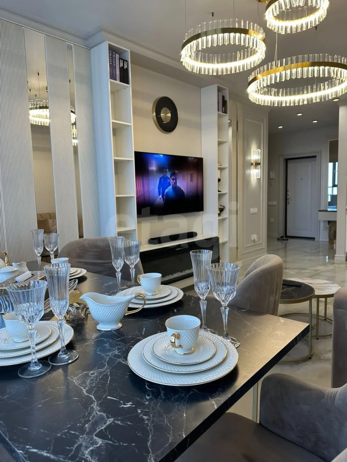 2-к квартира, 87м² (Гаражная улица, 87) - изображение 1