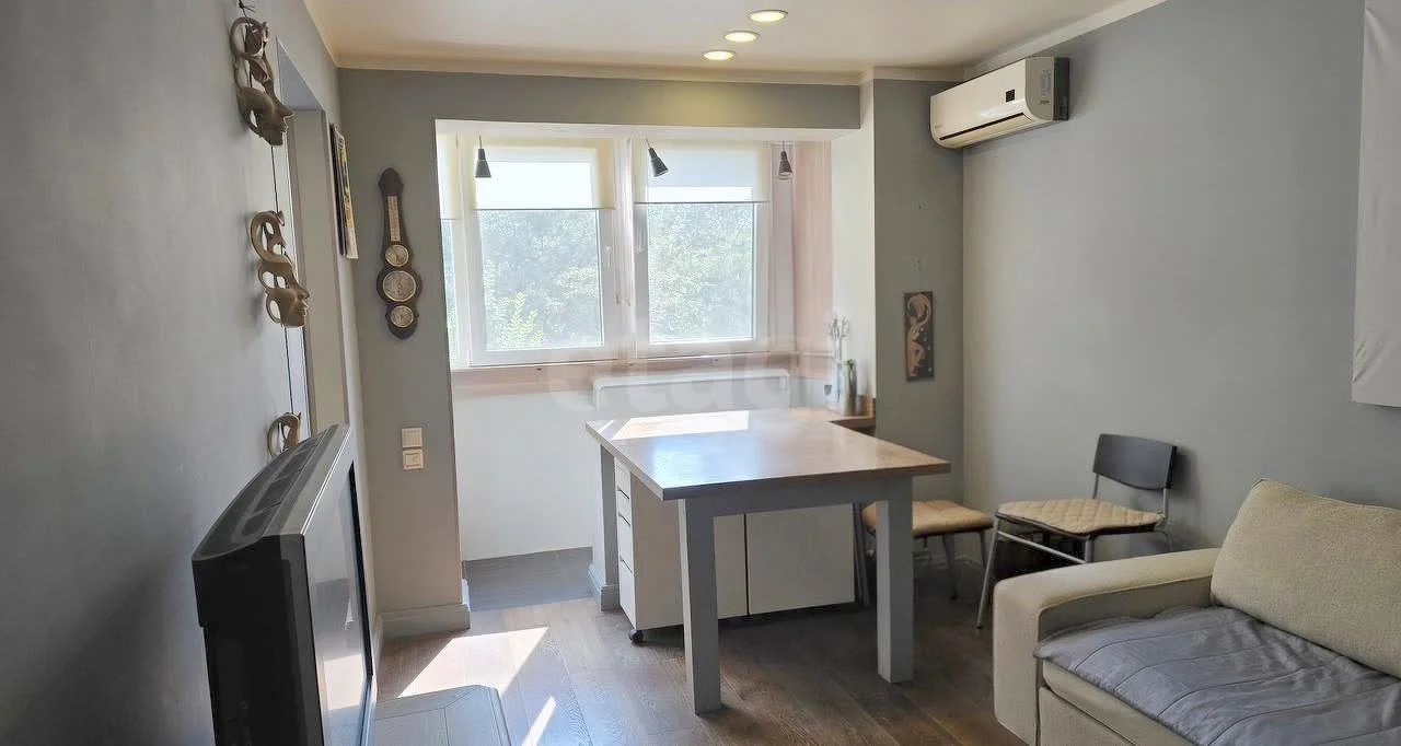 2-к квартира, 43.3м² (улица Брюсова, 100) - изображение 1