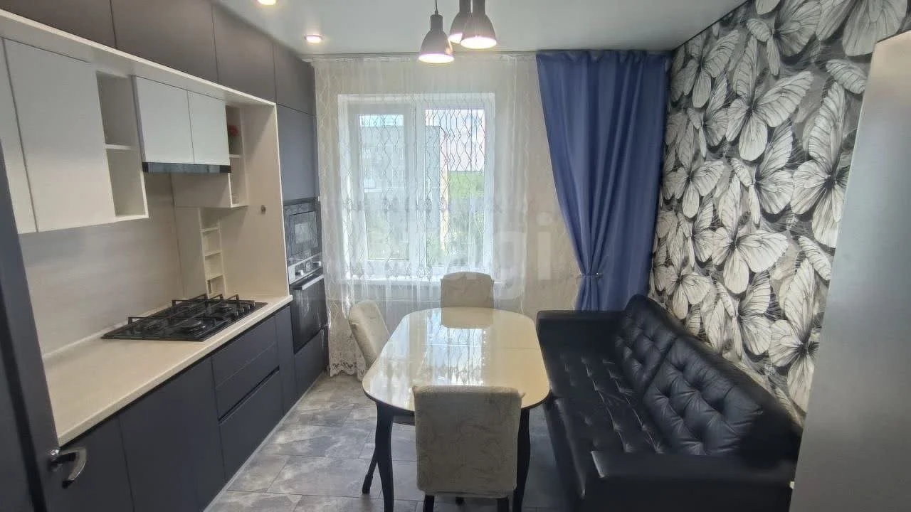 4-к+ квартира, 79.8м² (Комсомольская улица, 54) - изображение 1