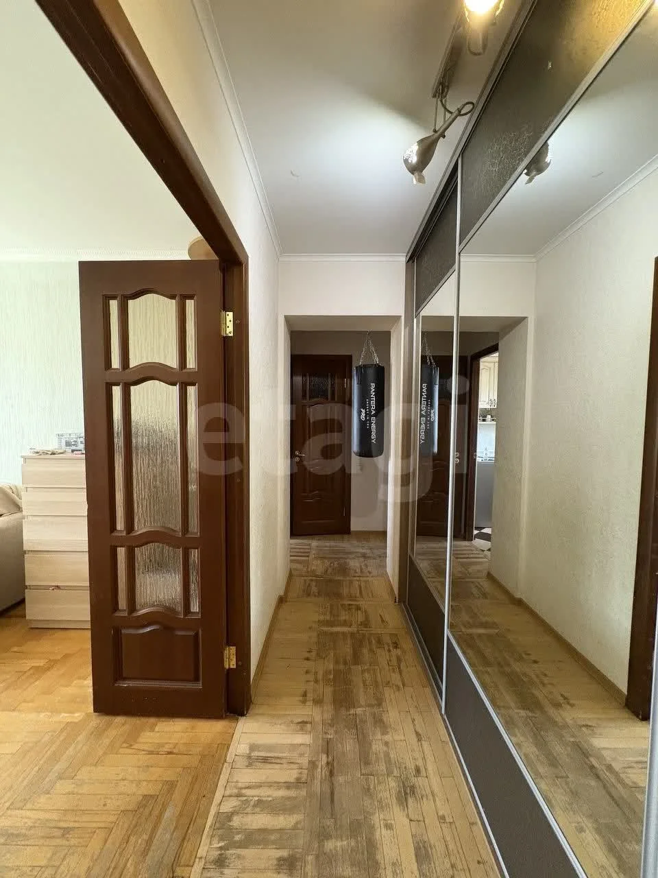 2-к квартира, 49м² (улица 3-я Линия Нефтяников, 7) - миниатюра 10