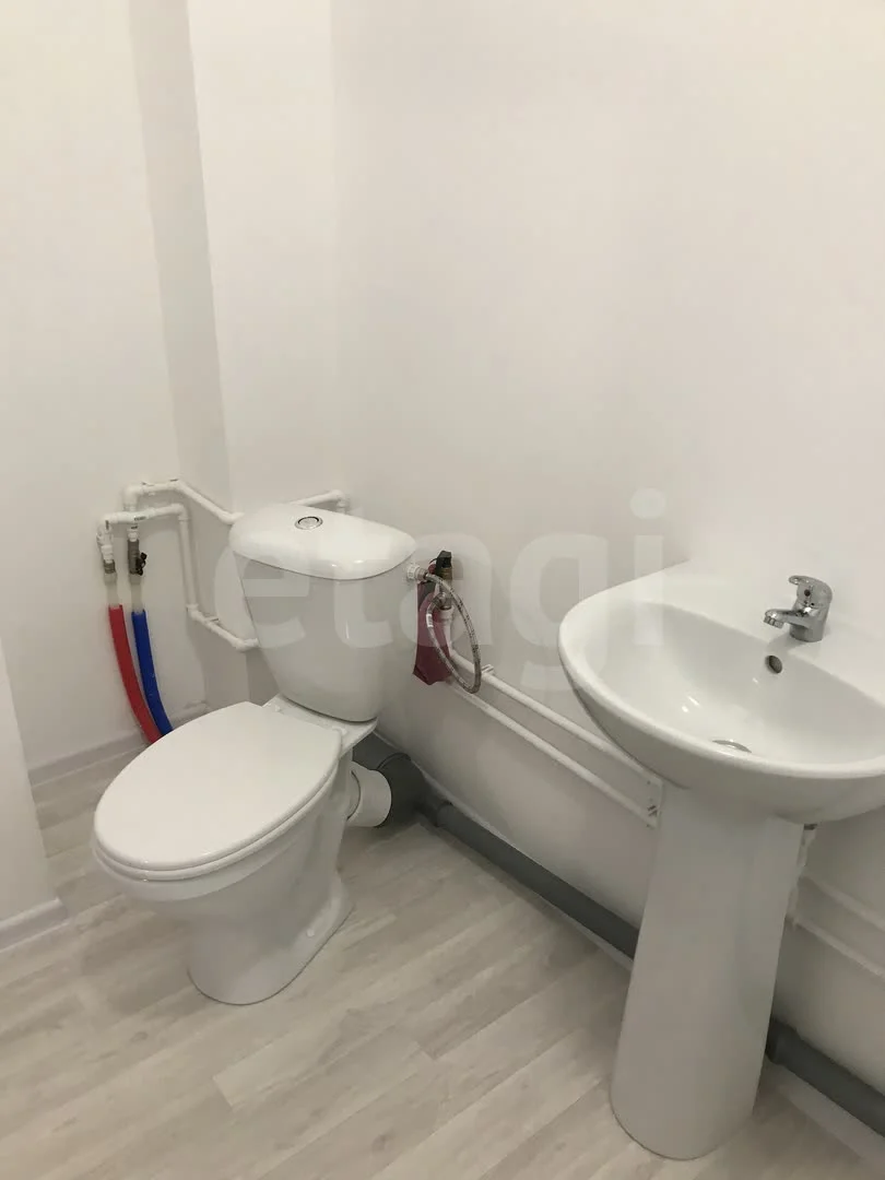 2-к квартира, 61.3м² (улица Лётчика Позднякова, 2к15) - миниатюра 6