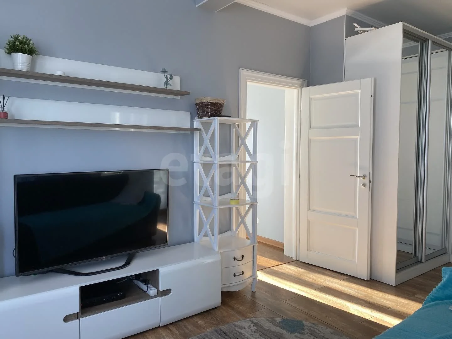 2-к квартира, 61.3м² (Домбайская улица, 6) - миниатюра 2