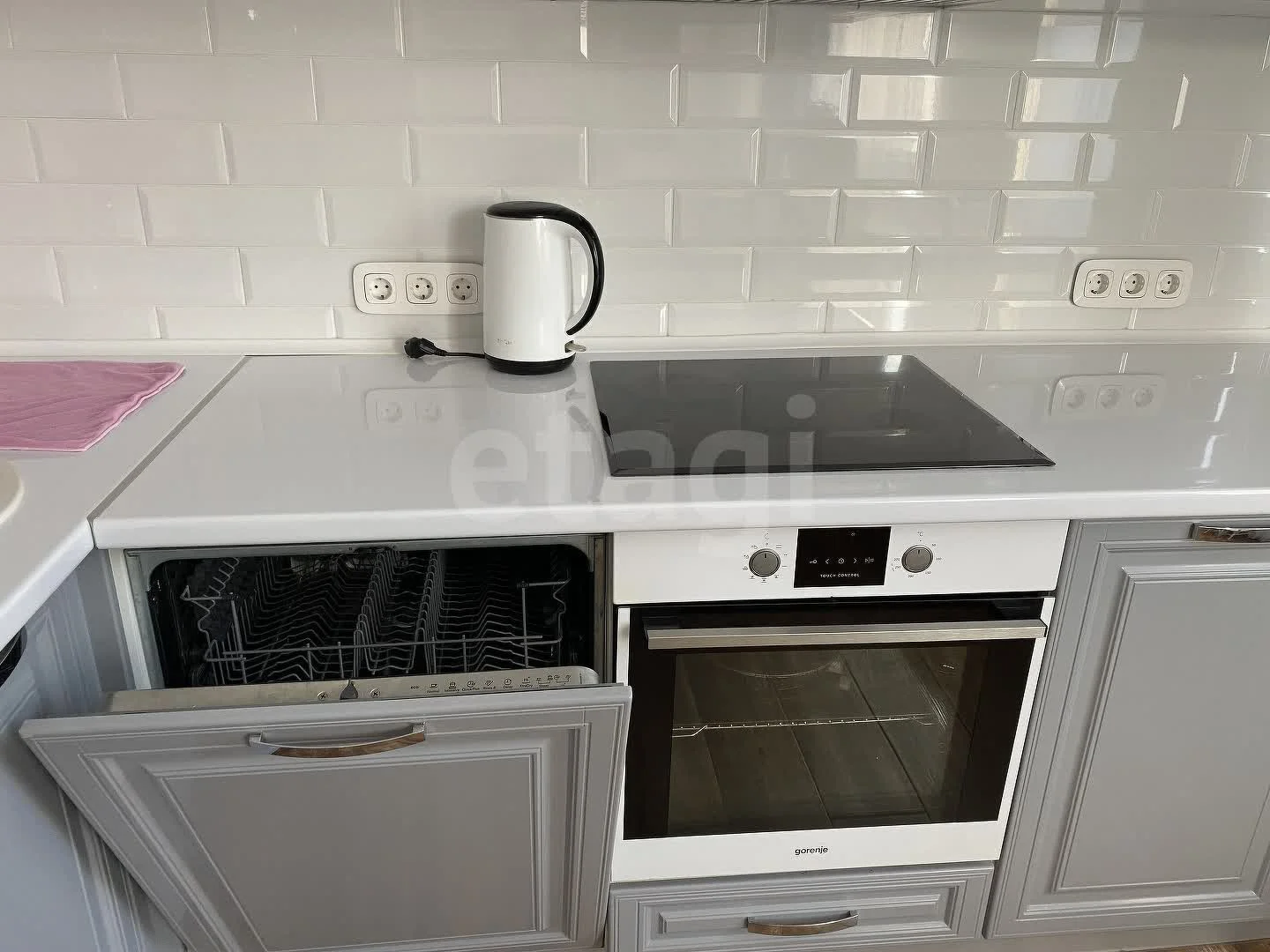 2-к квартира, 61.3м² (Домбайская улица, 6) - миниатюра 6
