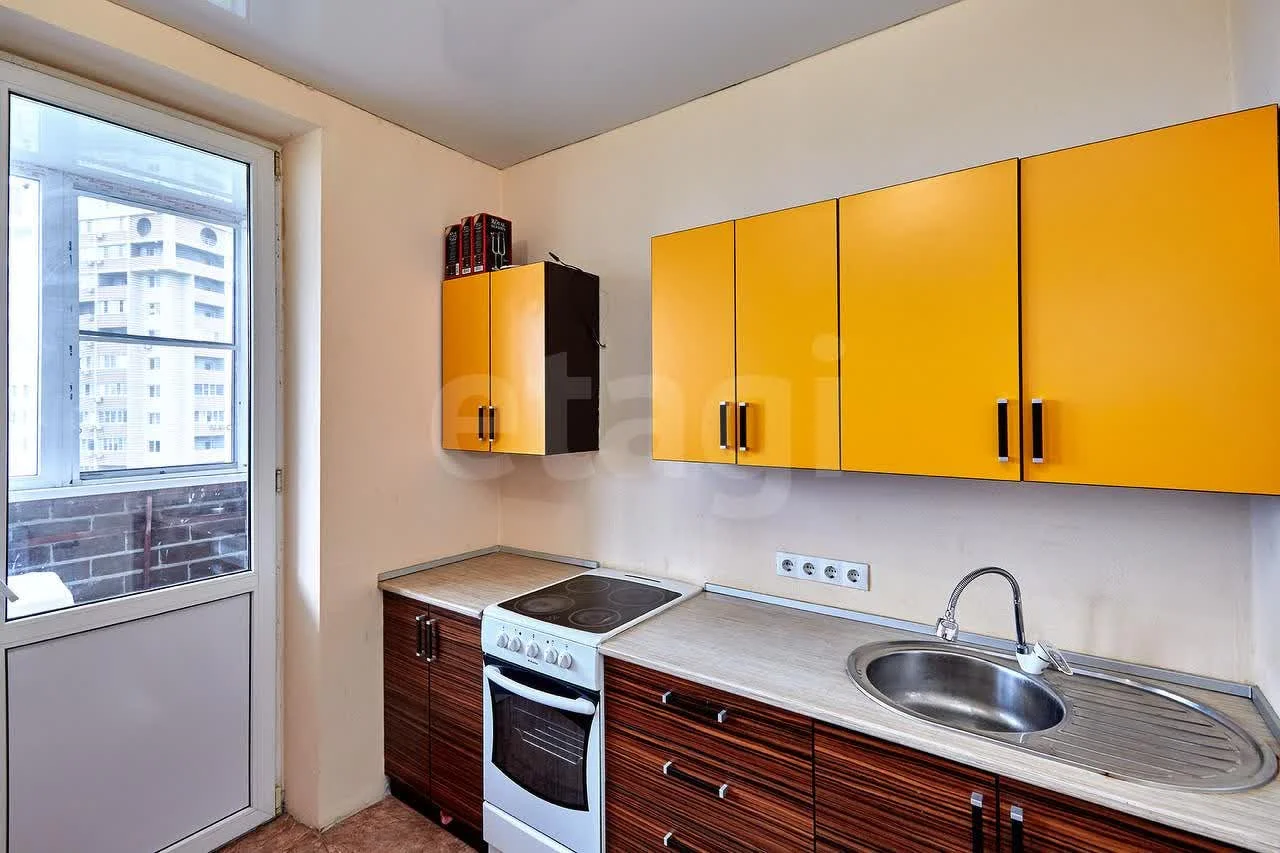 2-к квартира, 57.3м² (Восточно-Кругликовская улица, 82) - изображение 1