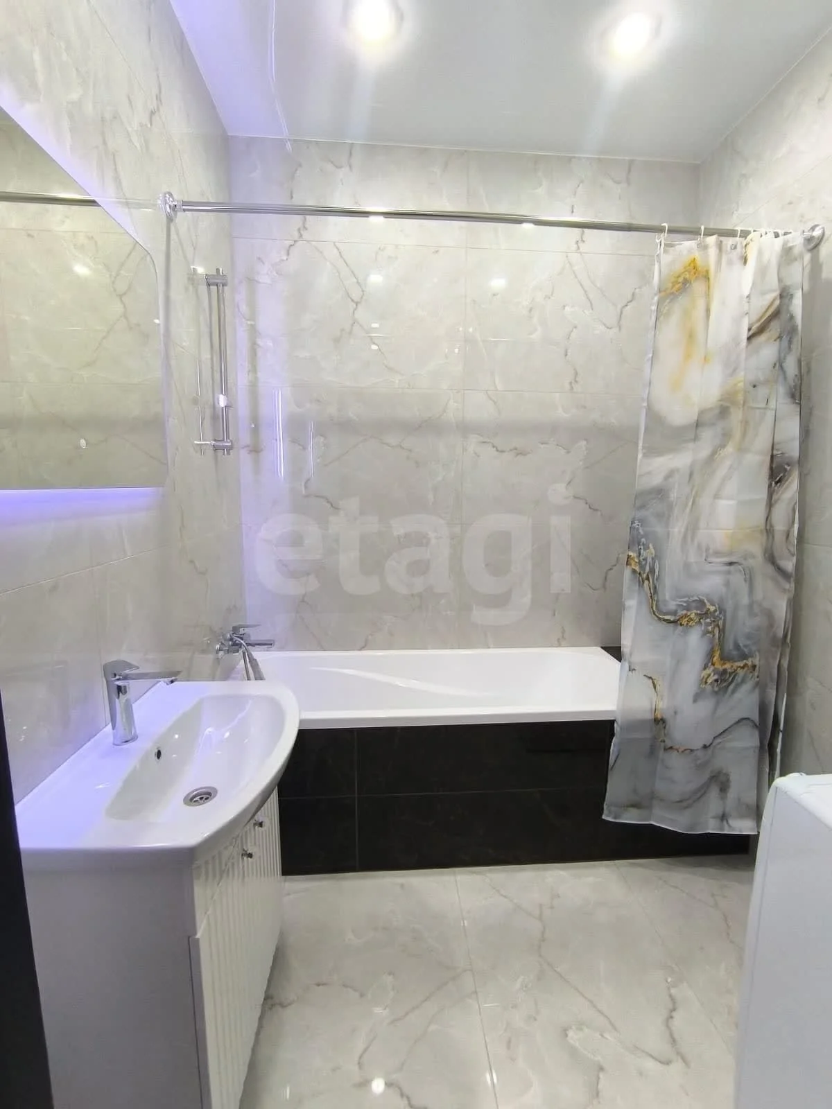 3-к квартира, 70.7м² (улица имени Генерала Корнилова, 9к2) - миниатюра 15