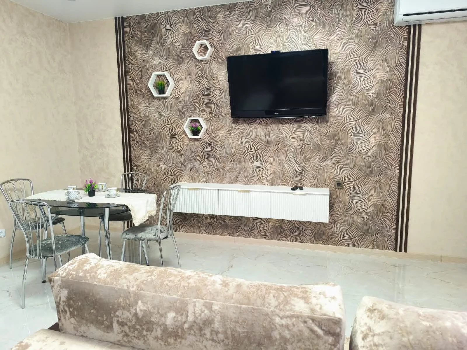 3-к квартира, 70.7м² (улица имени Генерала Корнилова, 9к2) - миниатюра 4