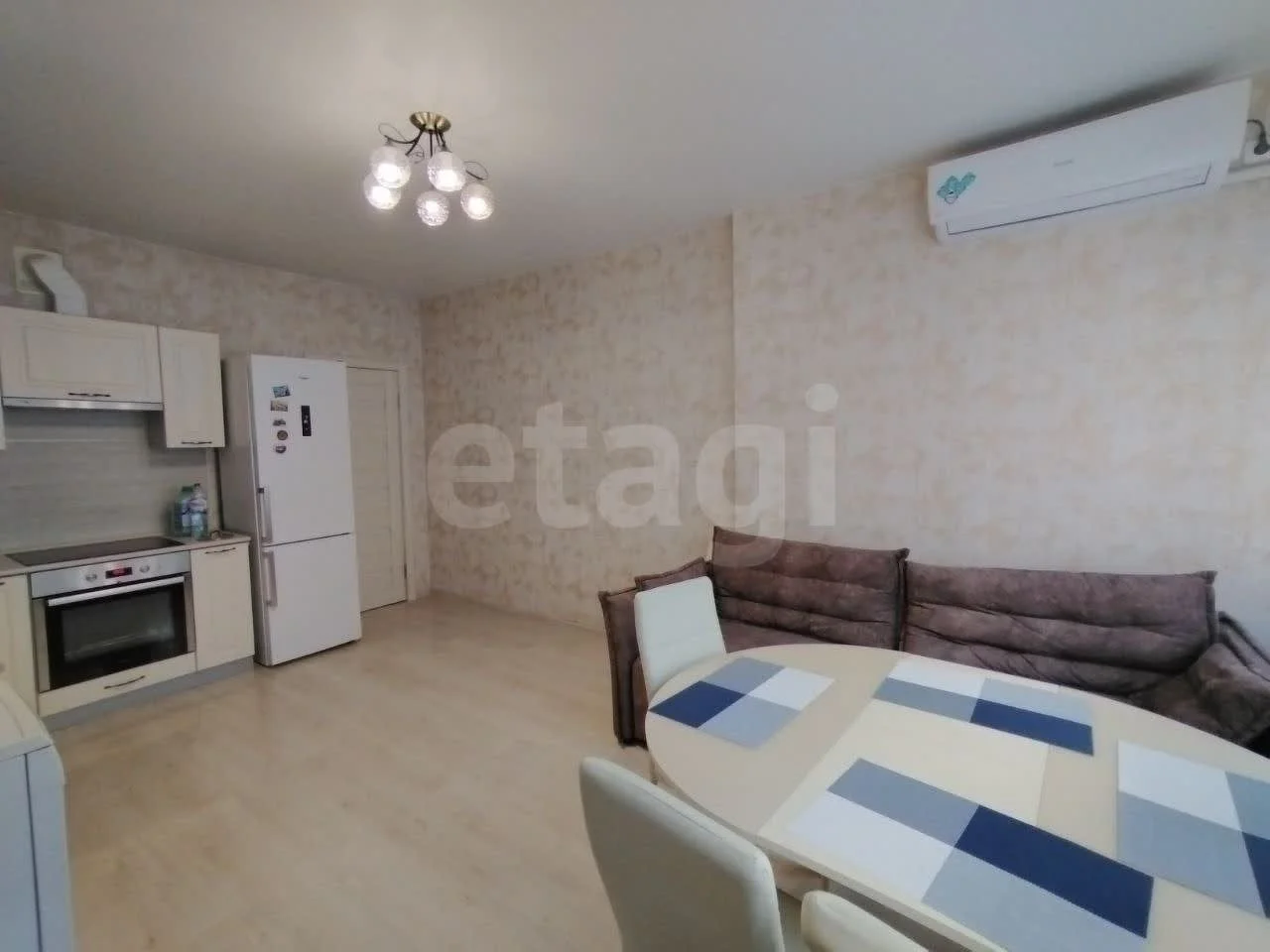 2-к квартира, 73м² (Восточно-Кругликовская улица, 42/3к1) - миниатюра 2