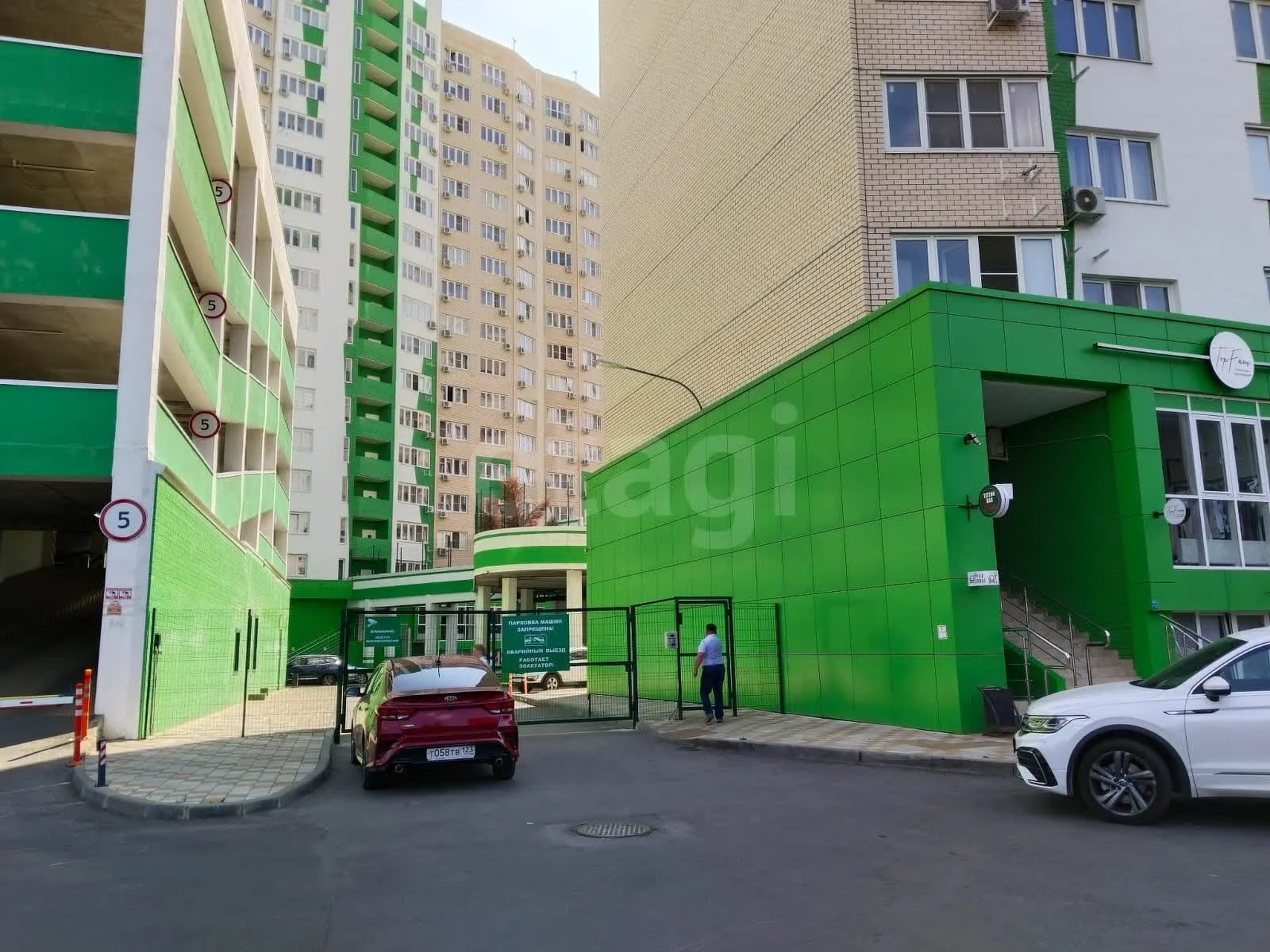 3-к квартира, 92м² (Восточно-Кругликовская улица, 42/3к2) - миниатюра 31