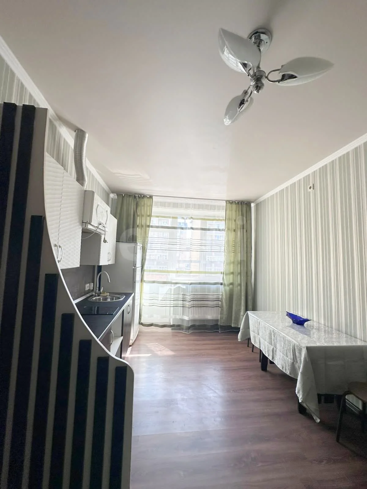 1-к квартира, 39м² (улица имени Сергея Есенина, 98) - изображение 1