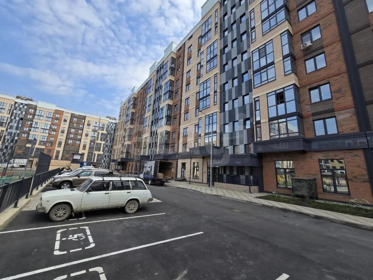 2-к квартира, 56.8м² (улица имени Генерала Корнилова, 9к1) - изображение 1