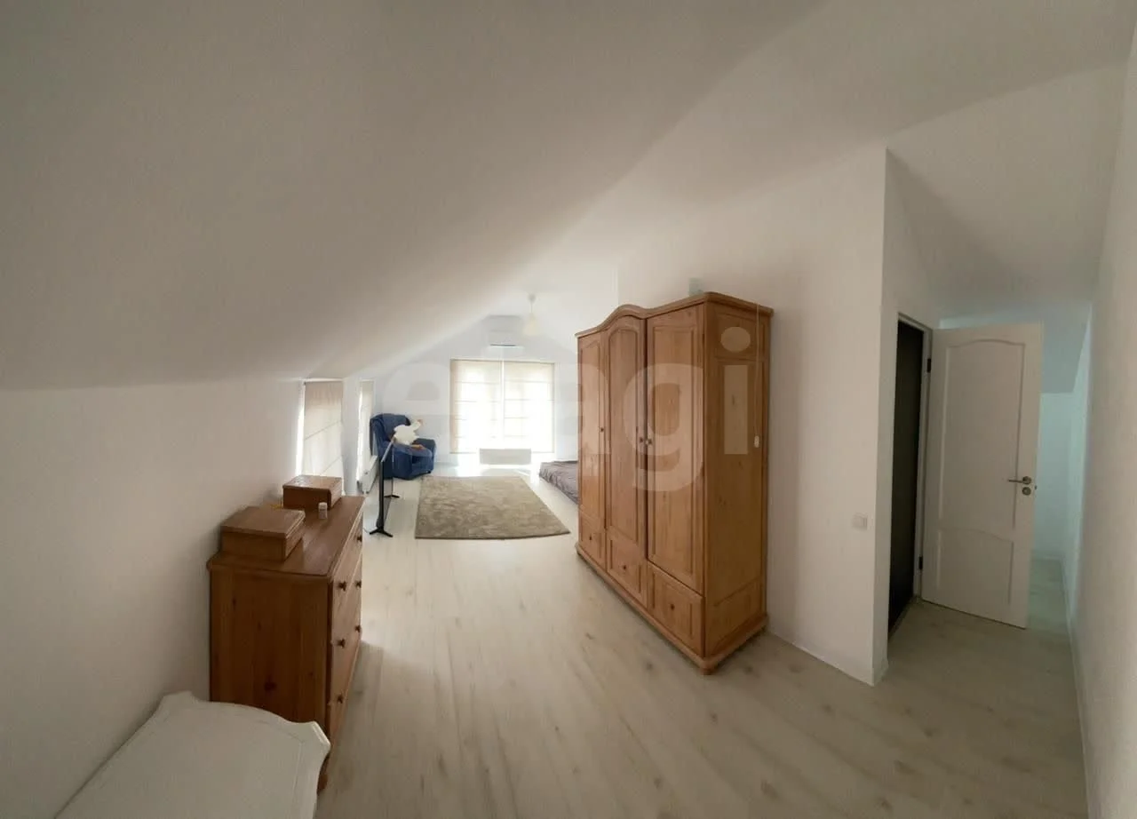 4-к+ квартира, 200м² (Карасунская улица, 94) - миниатюра 9