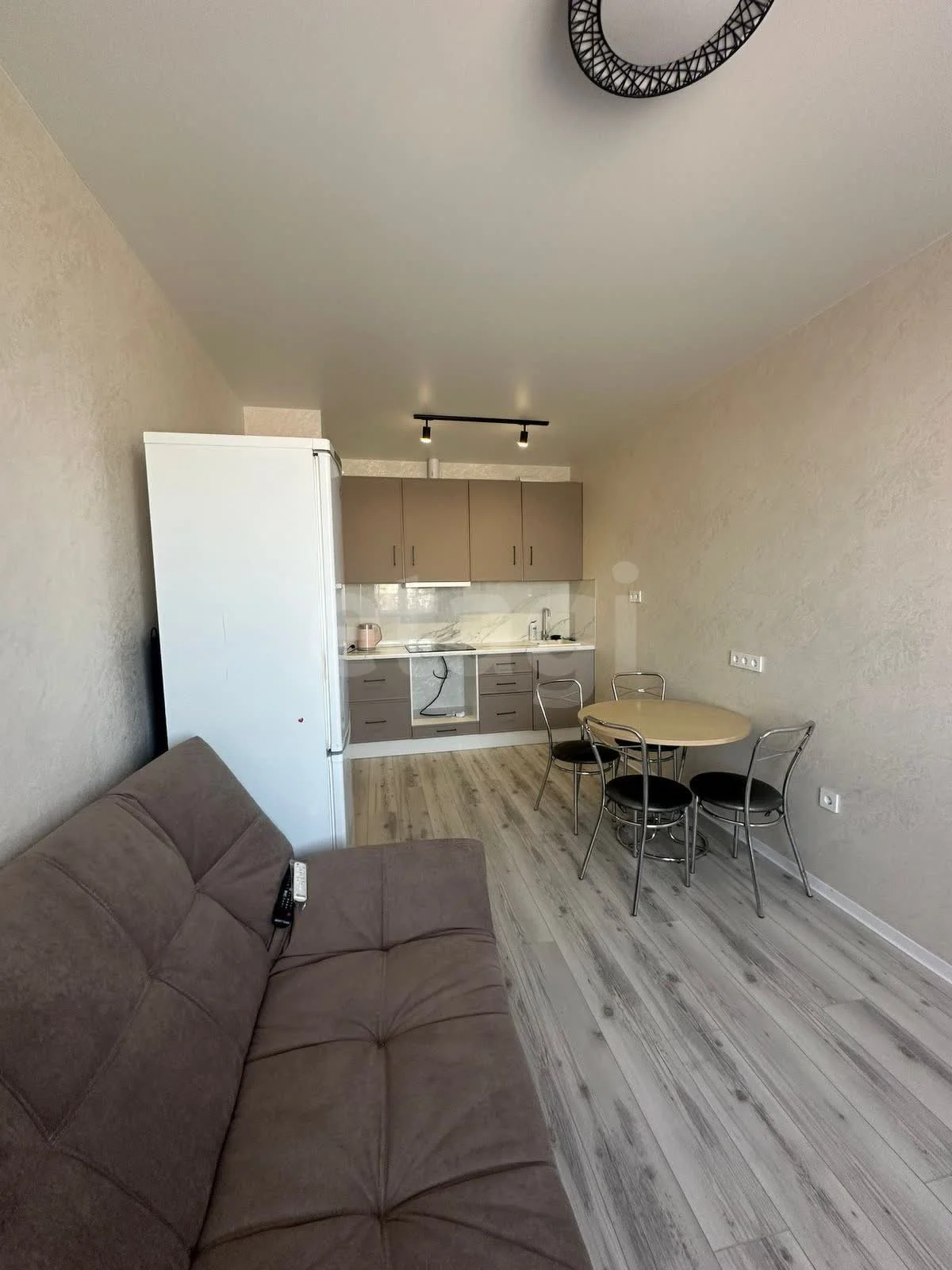 2-к квартира, 50м² (Домбайская улица, 55) - изображение 1