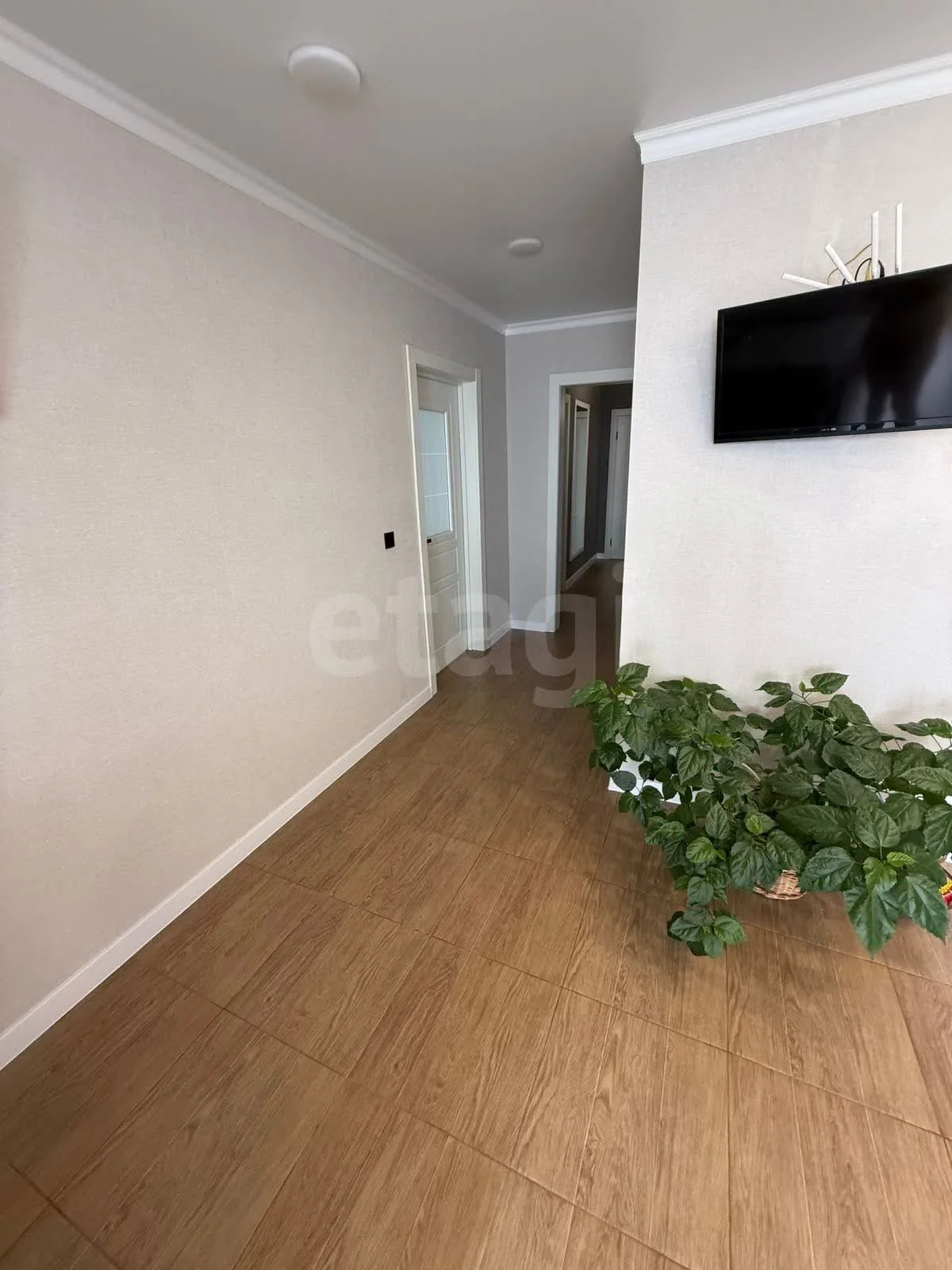 3-к квартира, 85м² (Высотная улица, 7) - миниатюра 2