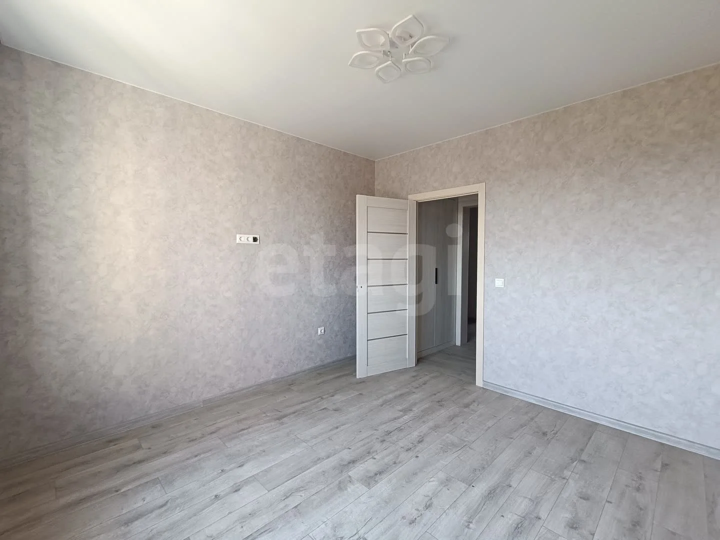 3-к квартира, 85.5м² (улица имени Виктора Нарыкова, 6к1) - миниатюра 9