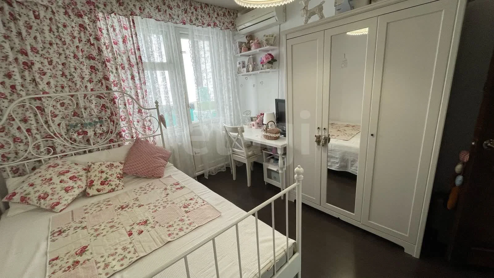 2-к квартира, 50м² (Рождественская набережная, 25) - изображение 1