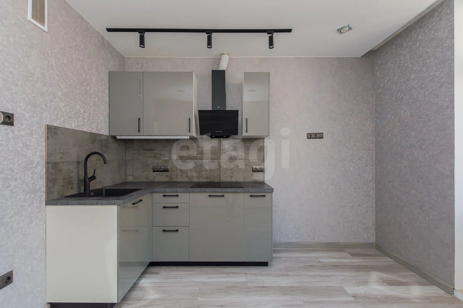 1-к квартира, 38м² (улица имени Героя Георгия Бочарникова, 12/1) - миниатюра 14
