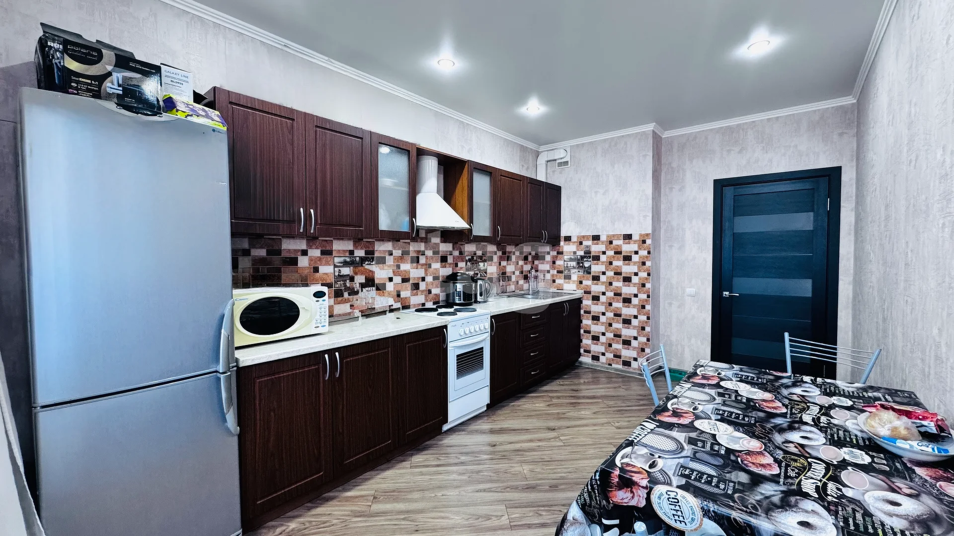 2-к квартира, 59.1м² (улица им. Героя Яцкова И.В., 15к1) - миниатюра 2