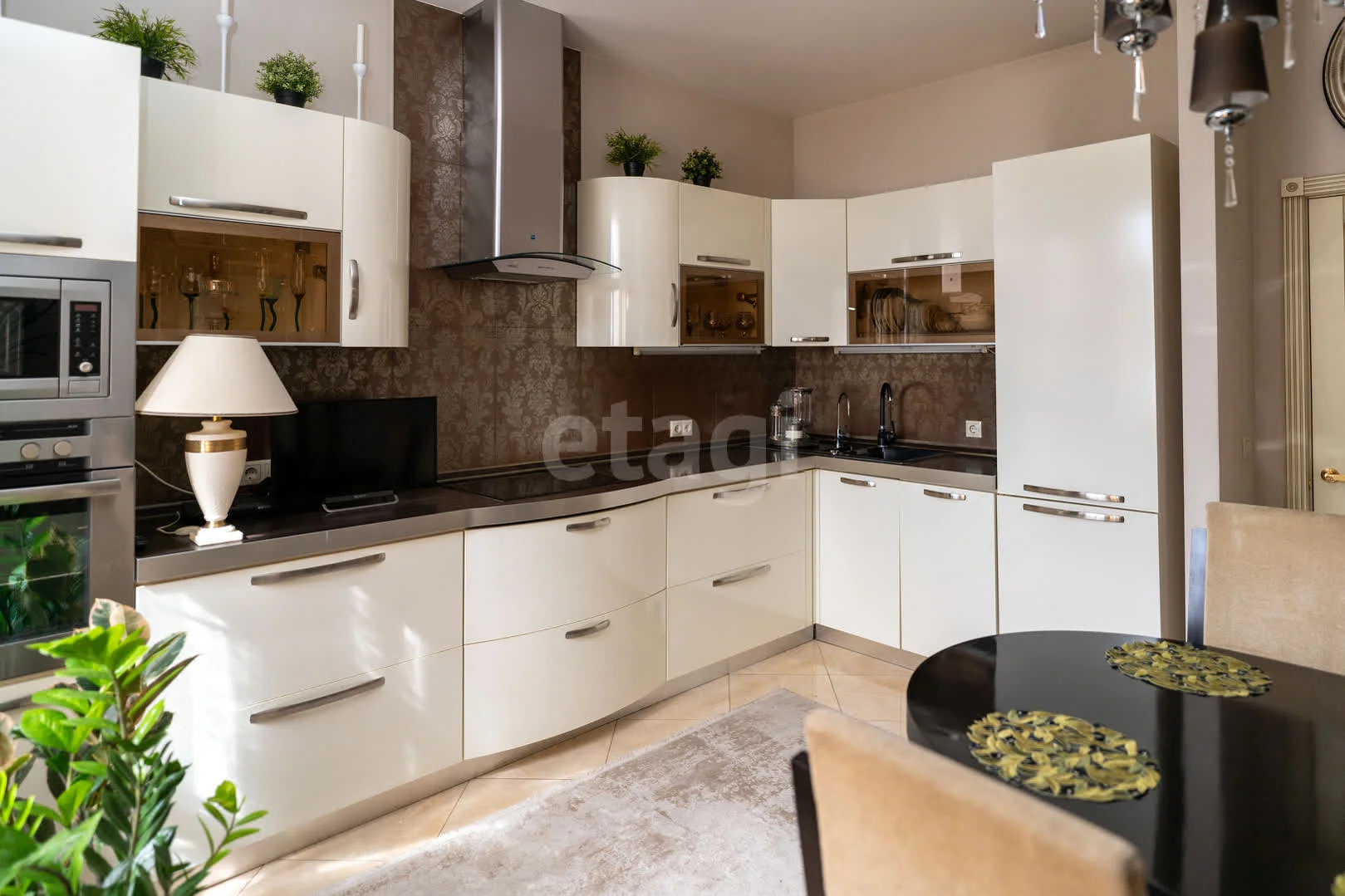 2-к квартира, 80м² (Гимназическая улица, 40) - миниатюра 3