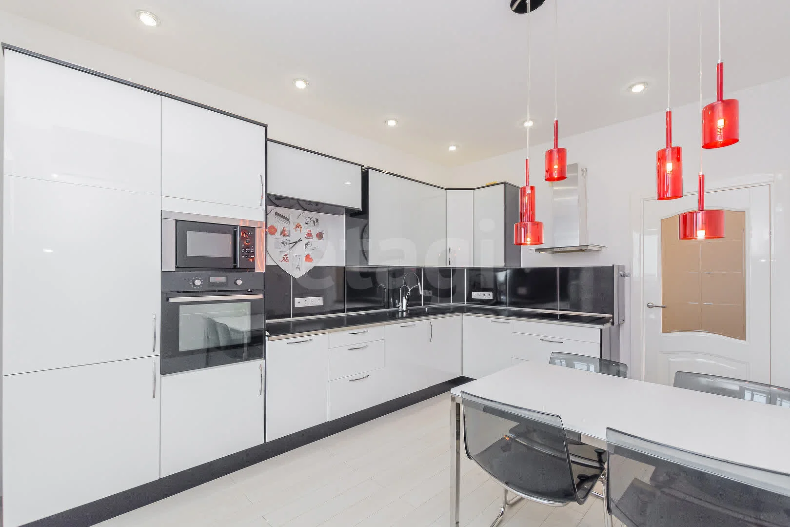 2-к квартира, 92.5м² (Красноармейская улица, 100) - миниатюра 2