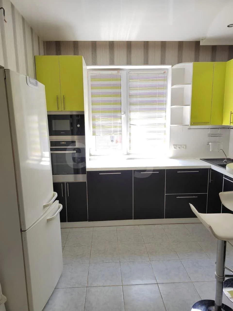 2-к квартира, 54.8м² (улица Ратной Славы, 38) - миниатюра 2