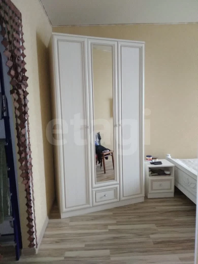 2-к квартира, 51.5м² (улица Генерала Петрова, 35) - миниатюра 3