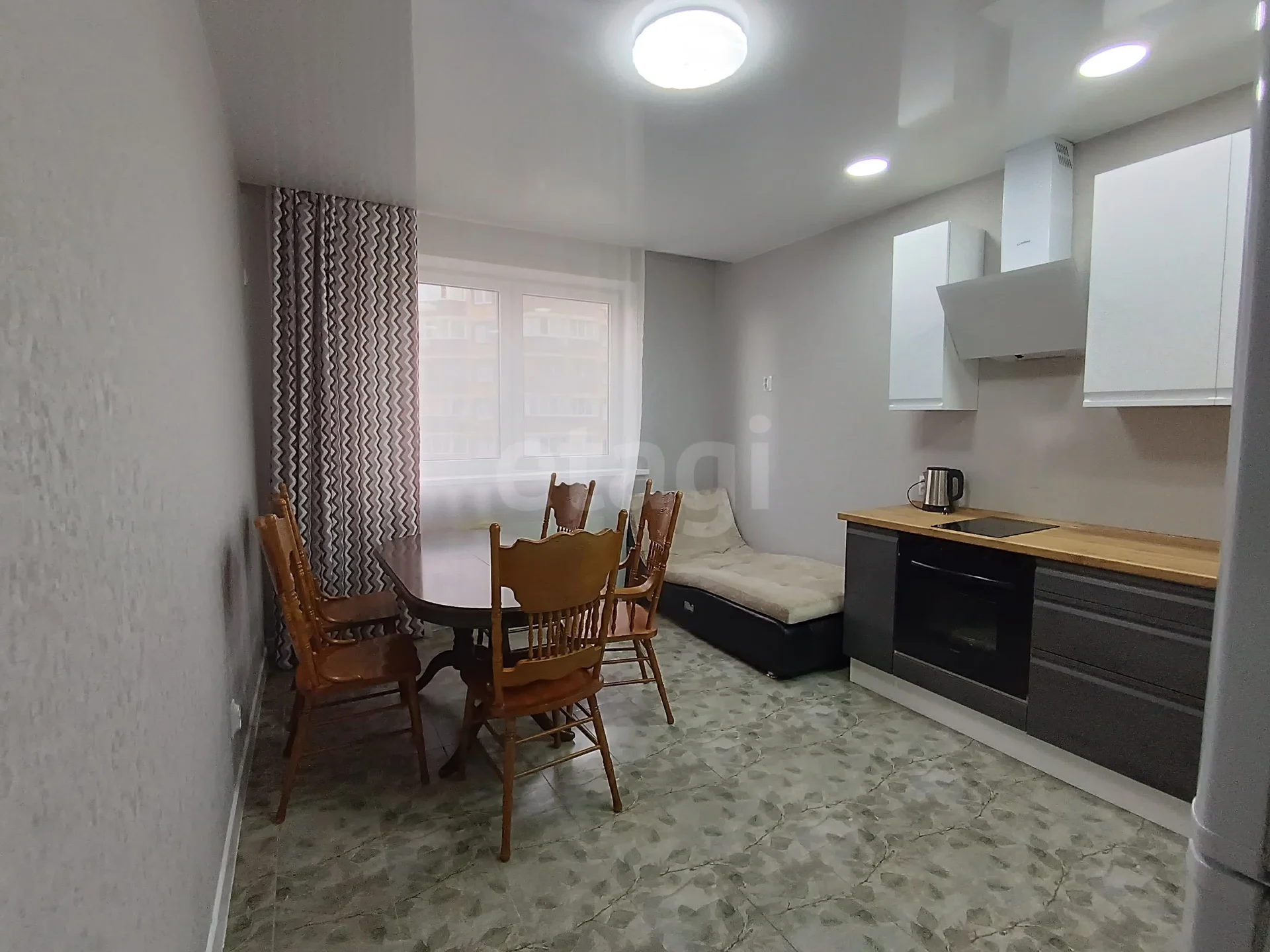 2-к квартира, 57.9м² (улица Лётчика Позднякова, 2к4) - изображение 1
