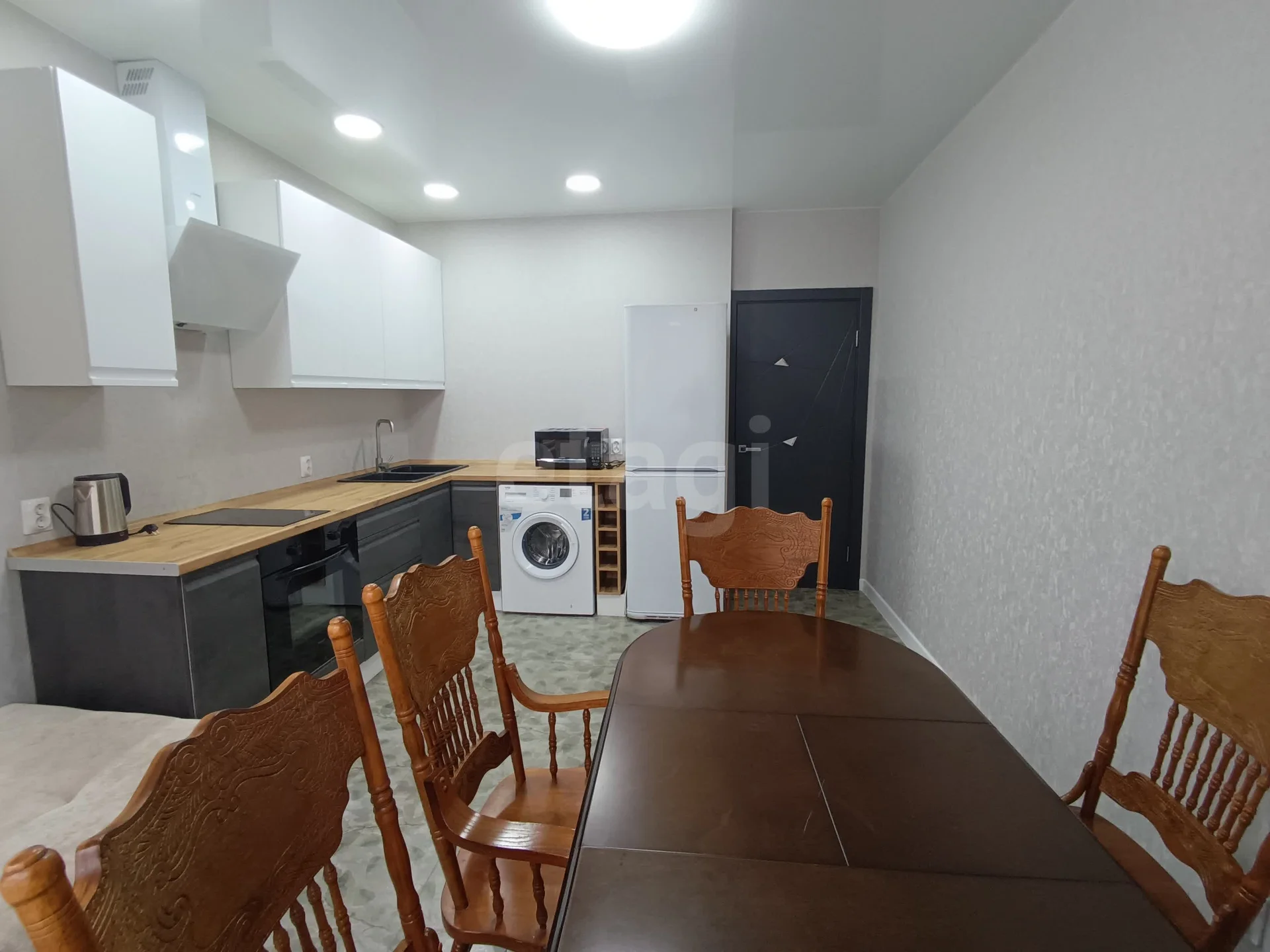 2-к квартира, 57.9м² (улица Лётчика Позднякова, 2к4) - миниатюра 4