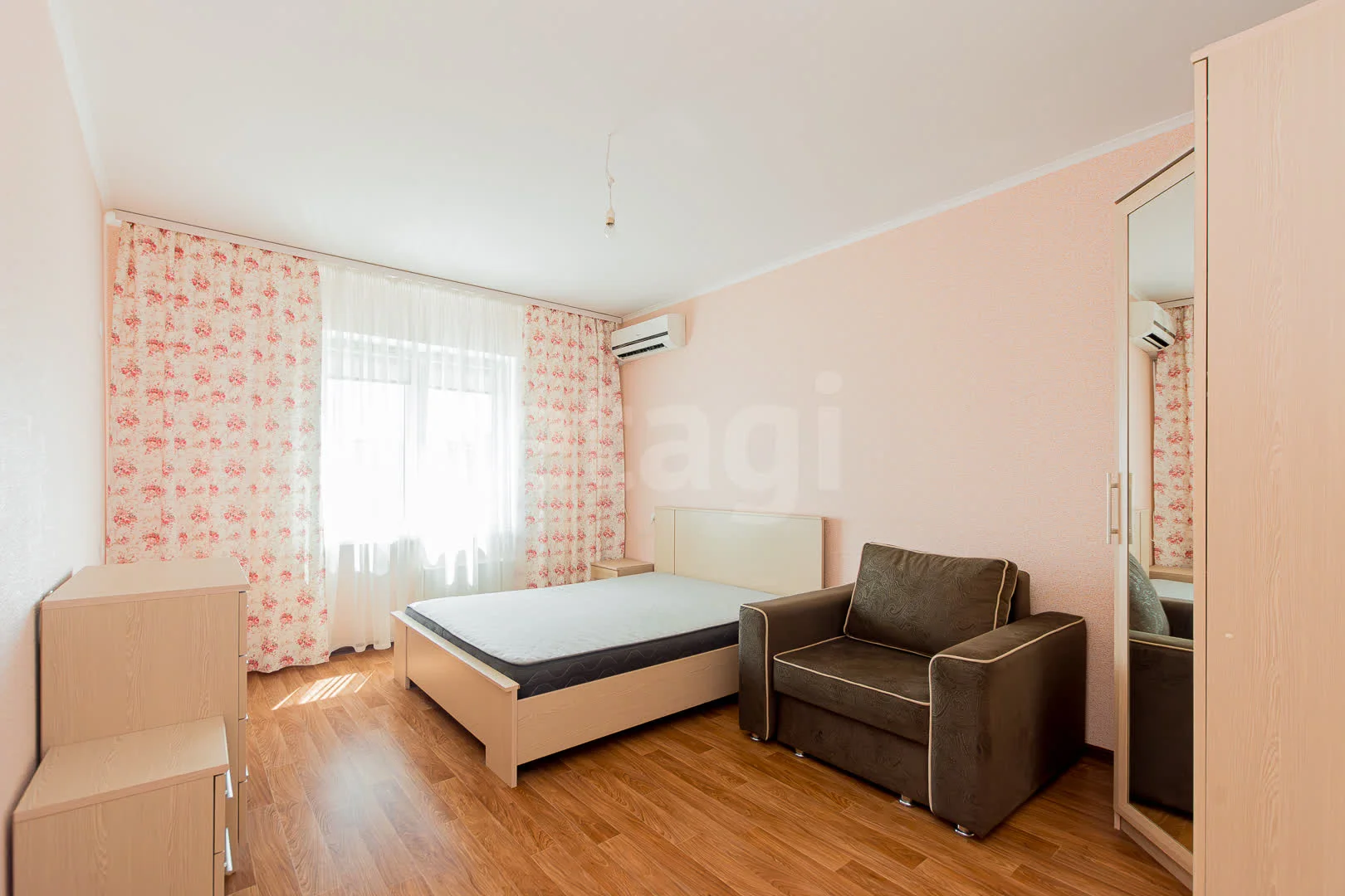 3-к квартира, 81.1м² (Зиповская улица, 46) - миниатюра 3