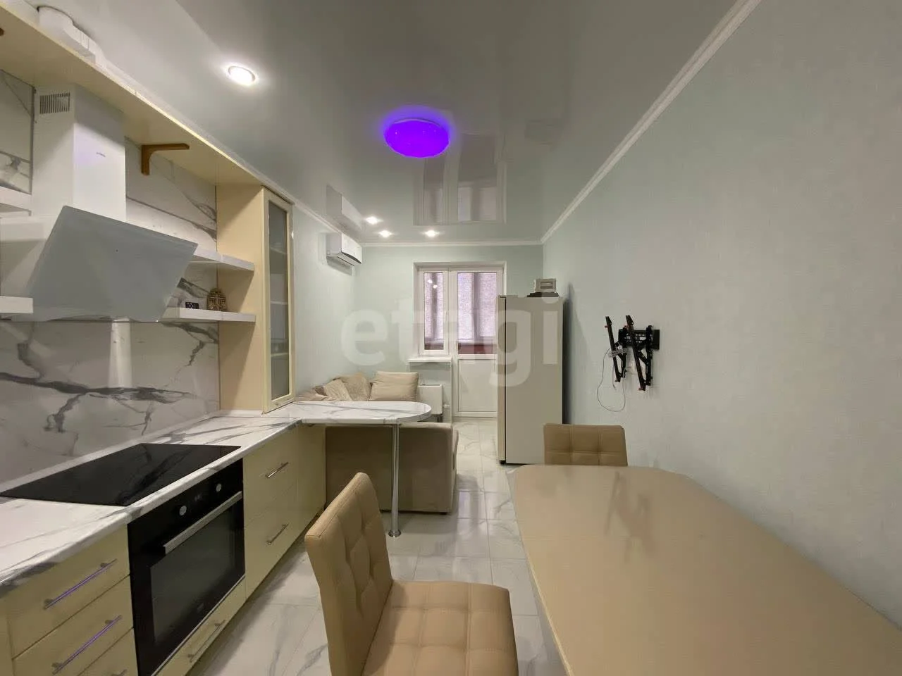 2-к квартира, 55.9м² (улица имени В.М. Комарова, 106бк4) - миниатюра 2