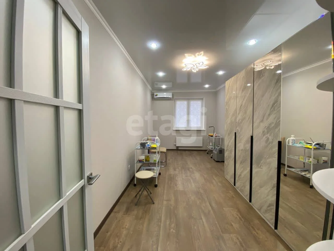 2-к квартира, 55.9м² (улица имени В.М. Комарова, 106бк4) - миниатюра 4