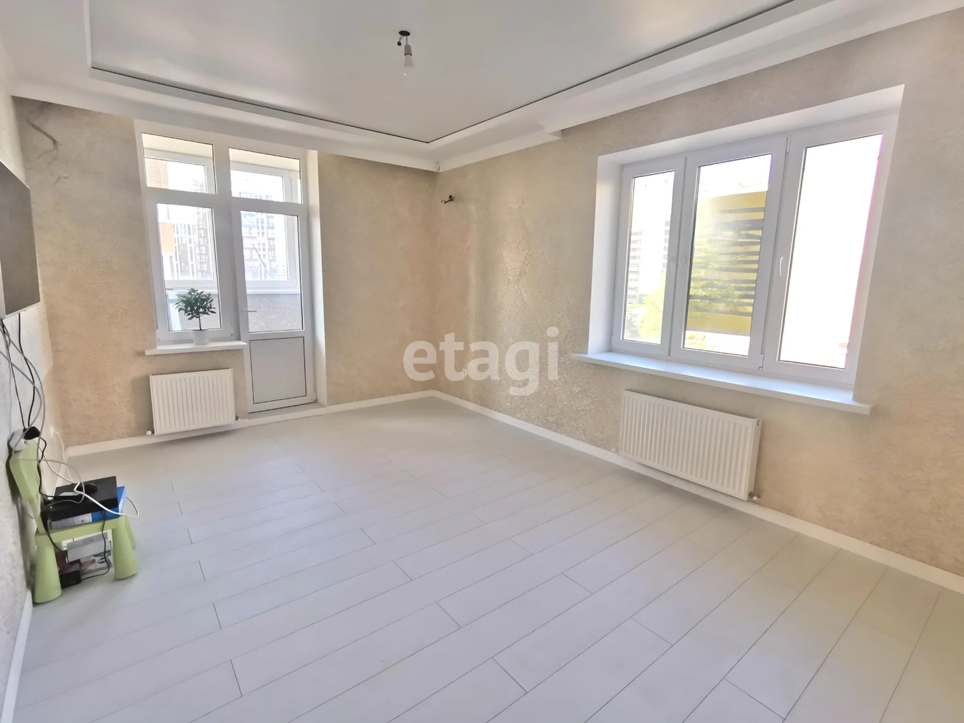 2-к квартира, 56.3м² (улица имени Героя Николая Шевелёва, 5) - миниатюра 2