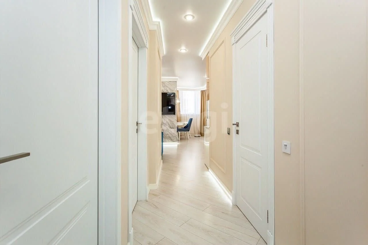3-к квартира, 75м² (улица Цезаря Куникова, 24к2) - миниатюра 12