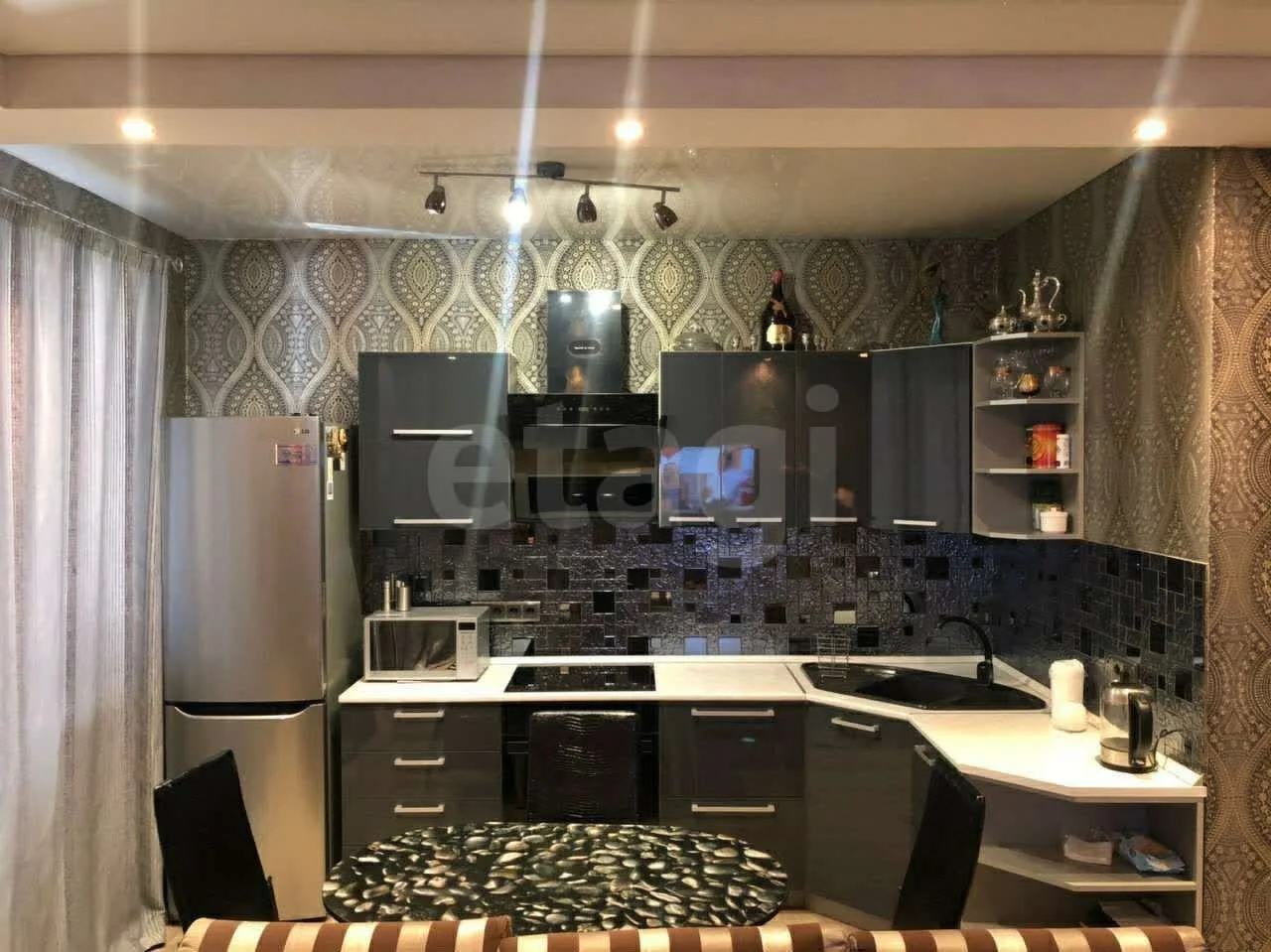 2-к квартира, 52м² (улица имени Сергея Есенина, 151) - миниатюра 2