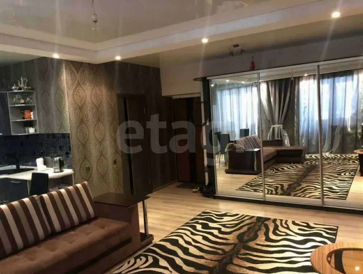 2-к квартира, 52м² (улица имени Сергея Есенина, 151) - миниатюра 4