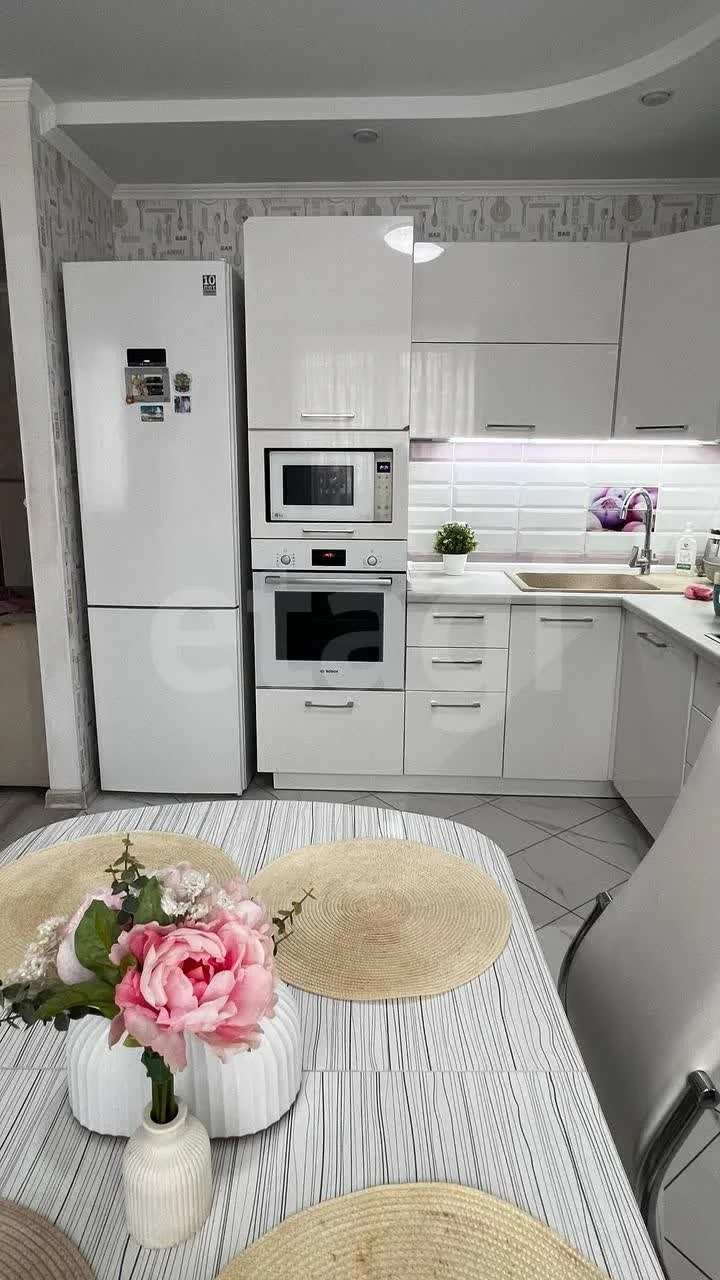 2-к квартира, 60.4м² (улица Цезаря Куникова, 35) - миниатюра 14