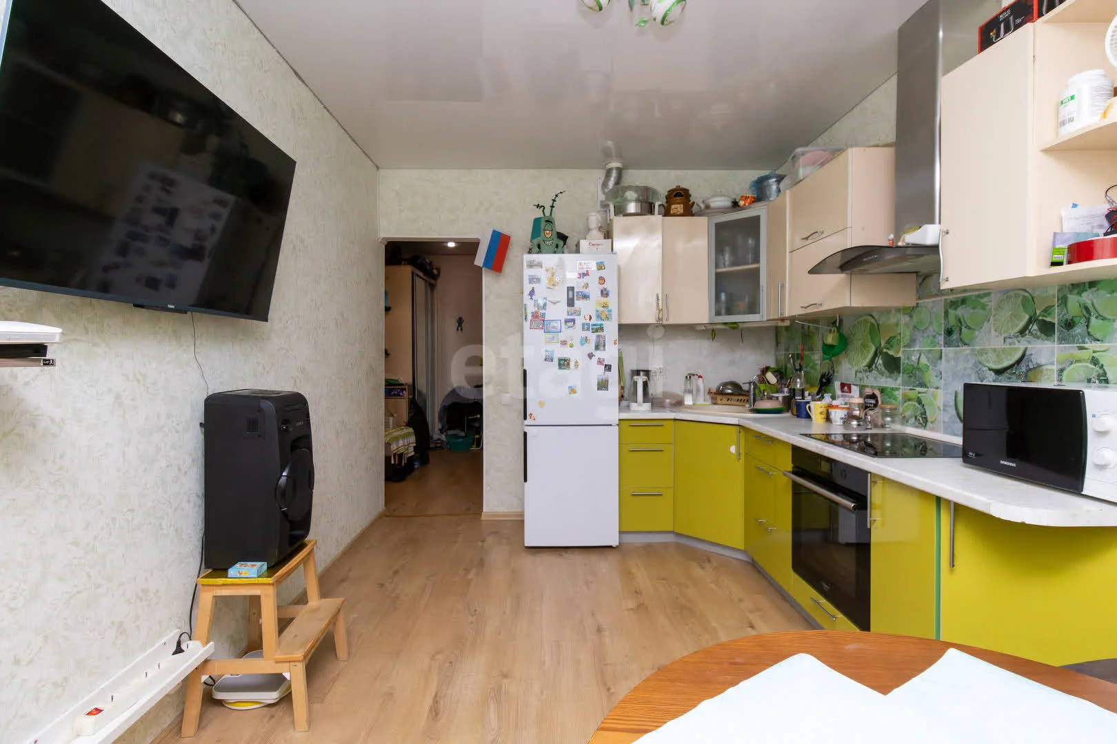 2-к квартира, 64.9м² (улица имени Сергея Есенина, 110/2) - миниатюра 2