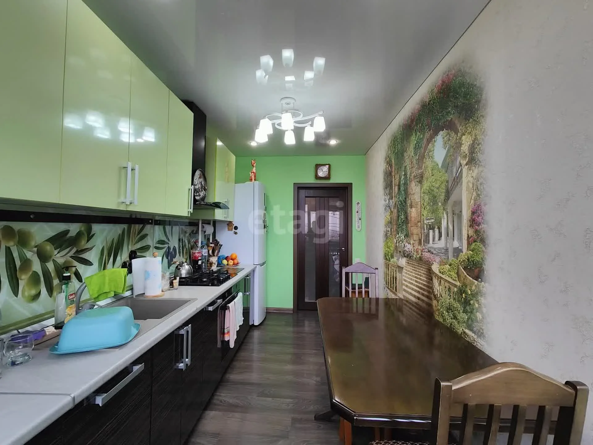 3-к квартира, 61.1м² (улица Братьев Шаповаловых, 32) - миниатюра 2