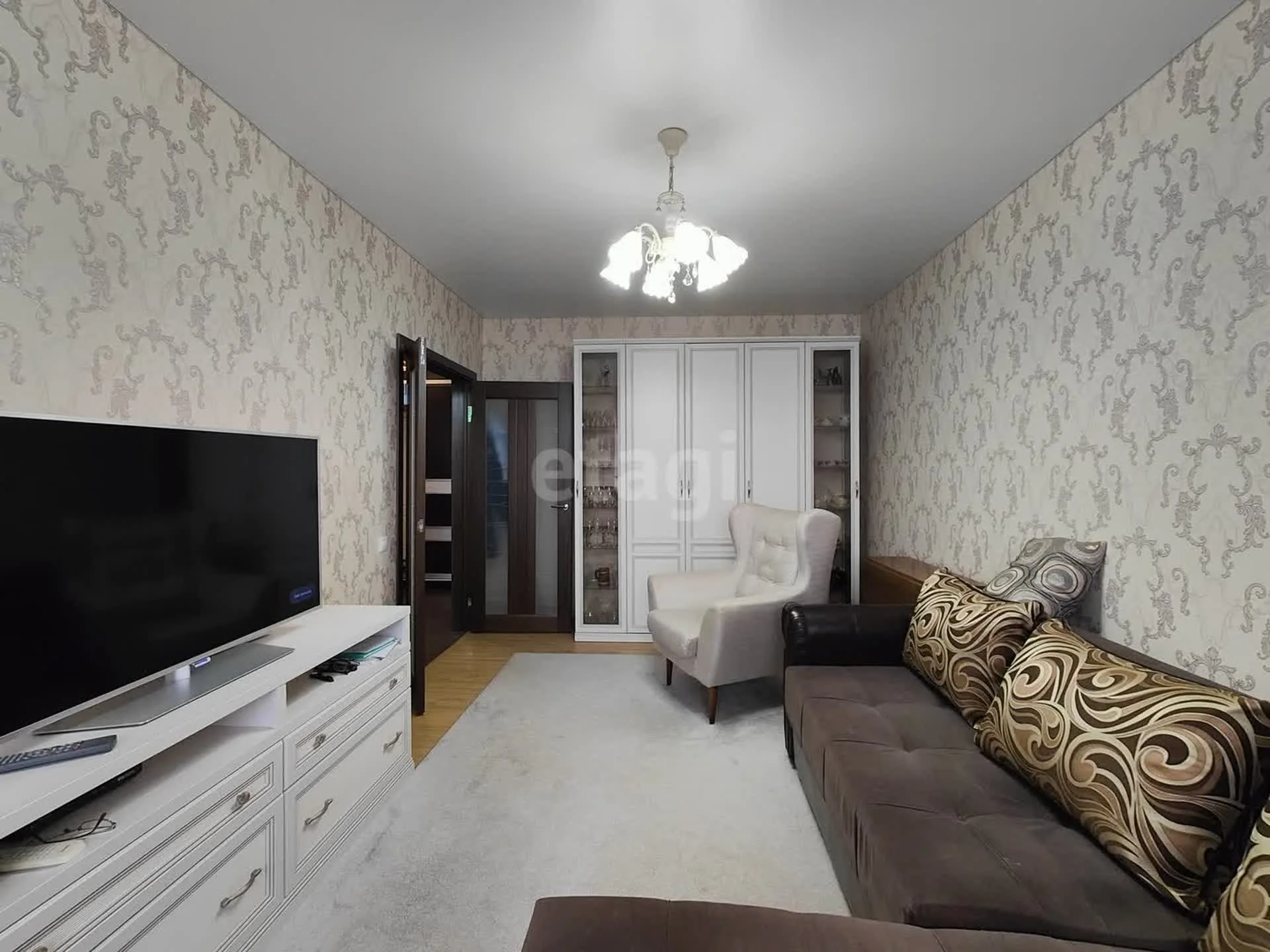 3-к квартира, 61.1м² (улица Братьев Шаповаловых, 32) - миниатюра 3