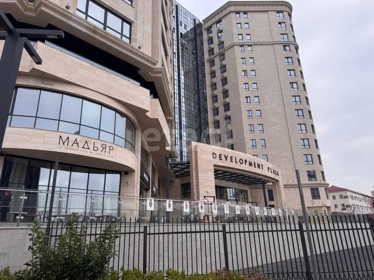 Студия, 39.5м² (улица имени 40-летия Победы, 33г) - миниатюра 2