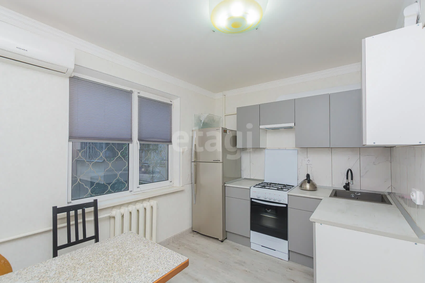 2-к квартира, 54.7м² (Ставропольская улица, 176) - миниатюра 8