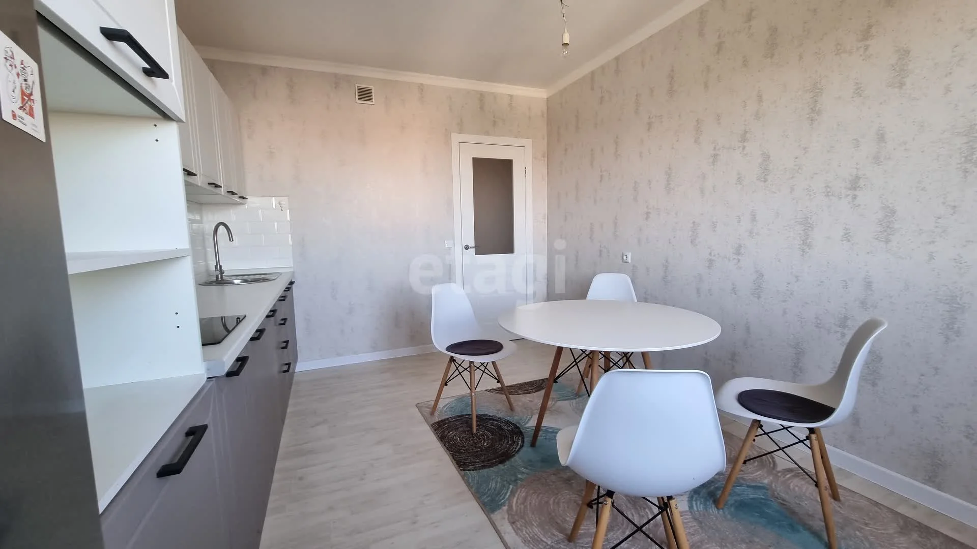 3-к квартира, 80.4м² (Базовская улица, 69) - миниатюра 2