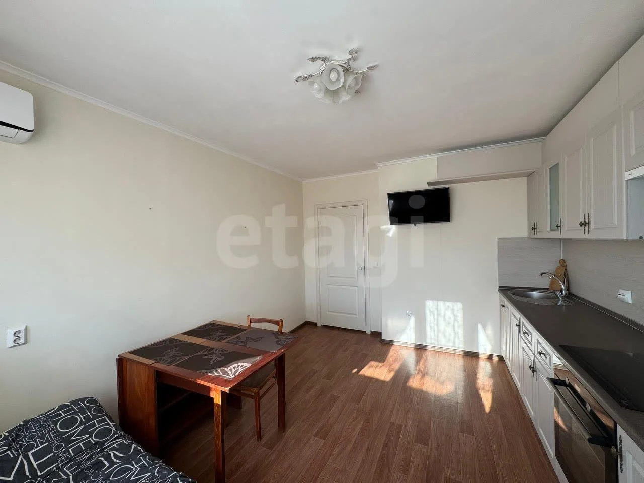 2-к квартира, 64м² (улица им. Байбакова Н.К., 21) - миниатюра 3