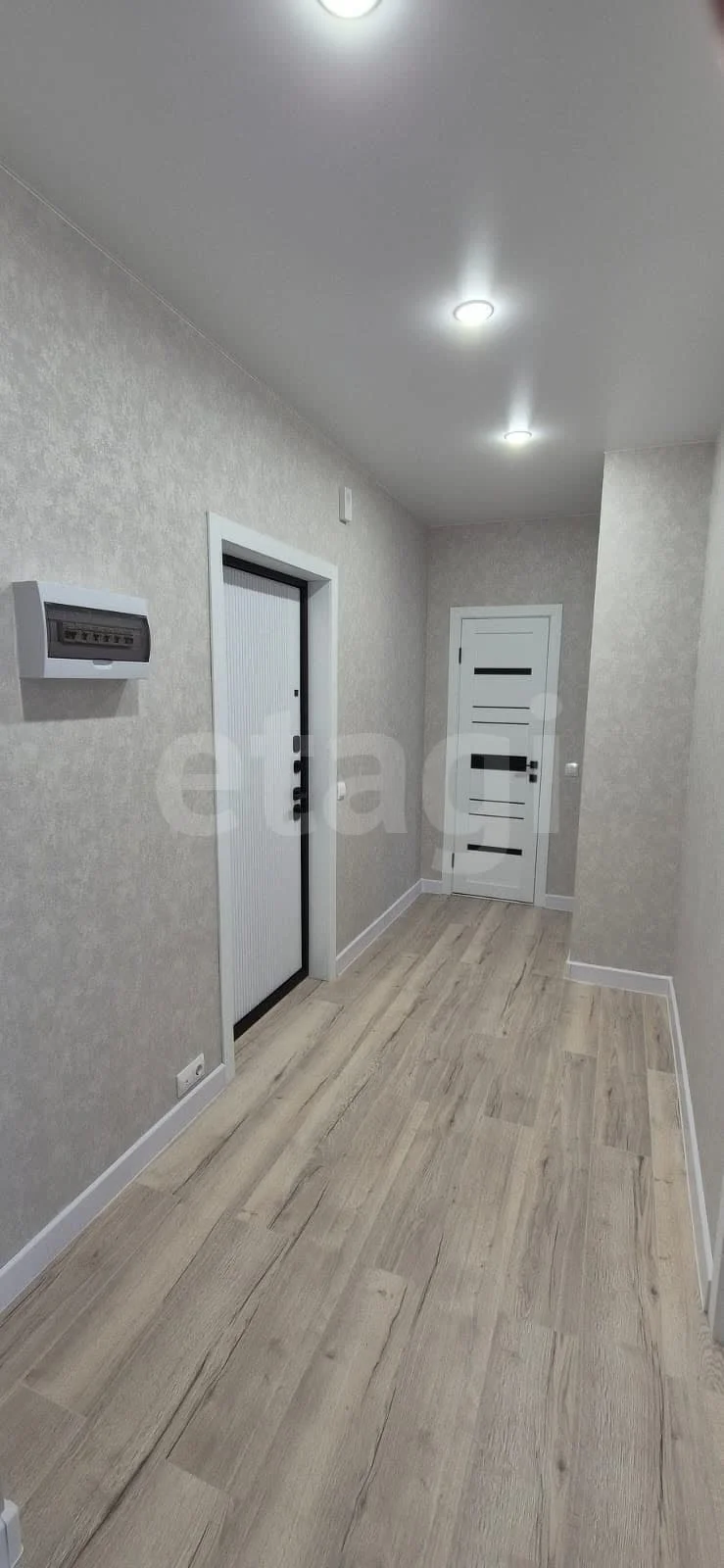 2-к квартира, 46м² (улица Петра Метальникова, 38) - миниатюра 3