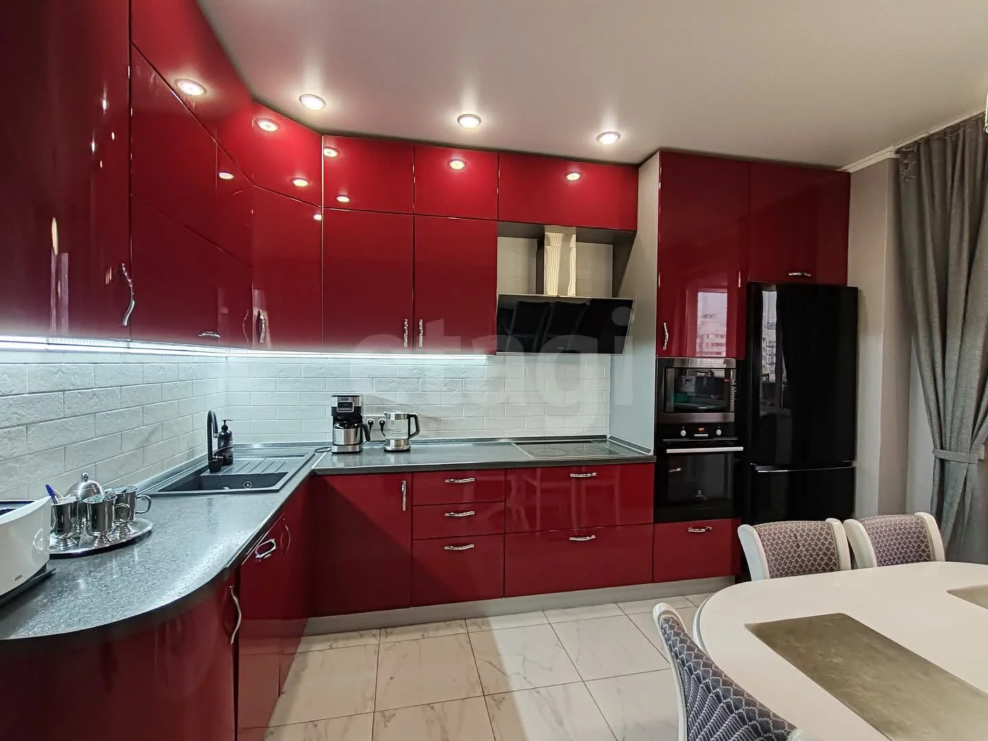 3-к квартира, 84м² (проспект имени писателя Знаменского, 20) - миниатюра 3