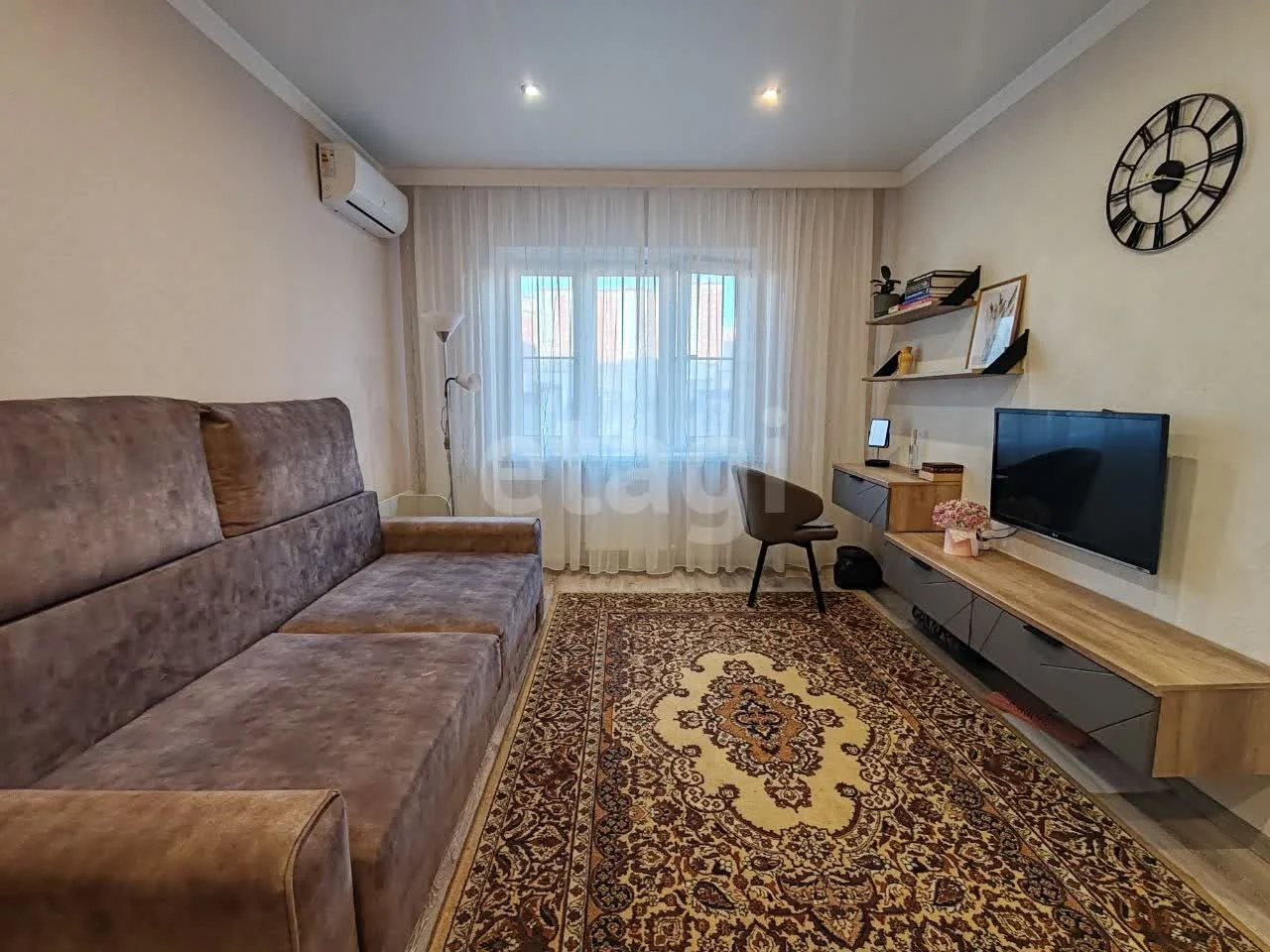 1-к квартира, 40м² (улица имени Героя Георгия Бочарникова, 8) - миниатюра 2